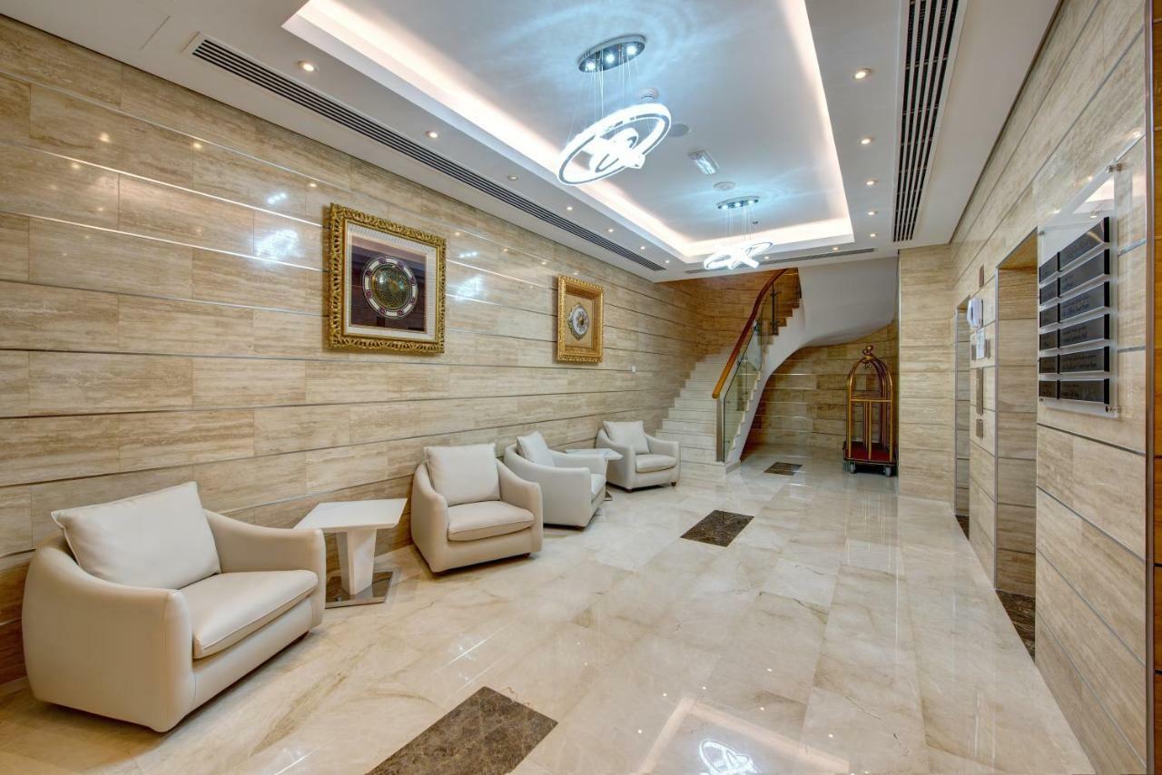 Center Hotel Шарджа Екстер'єр фото